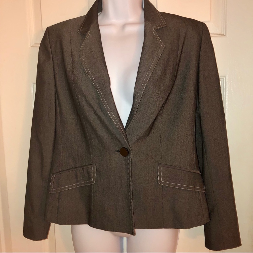Suit Studio Padded Single Button Blazer (6P)